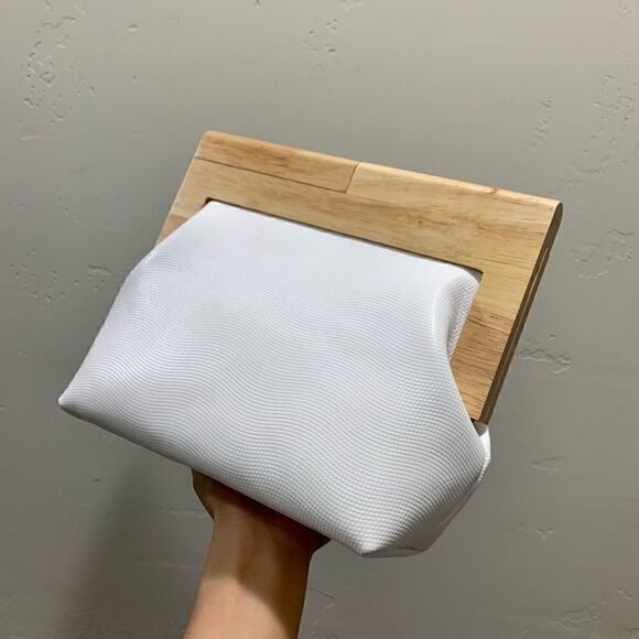 Handmade Genuine Cowhide Pattern Embossed Wooden Frame Purse & 2 Chain Styles - Picture 7 of 16